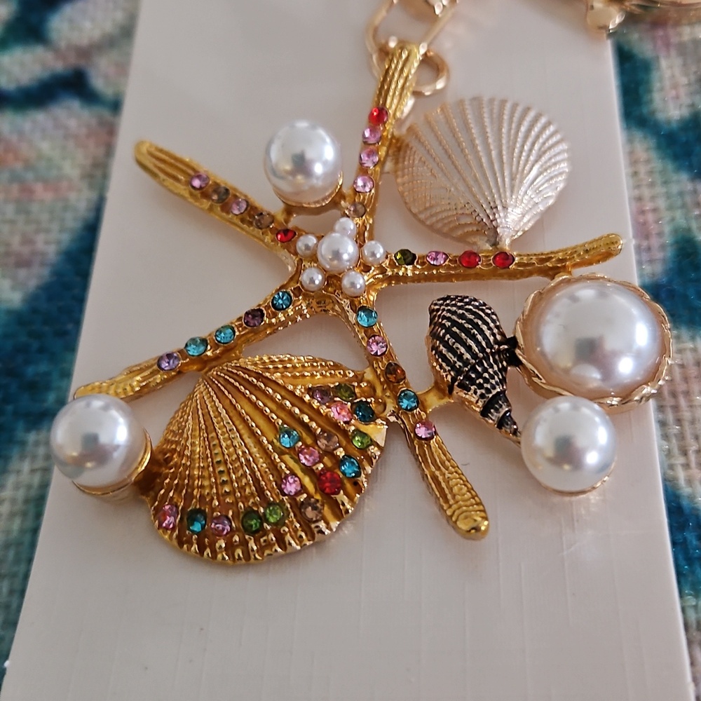 Starfish, Seashells & Pearls Keychain - Picture 12 of 15